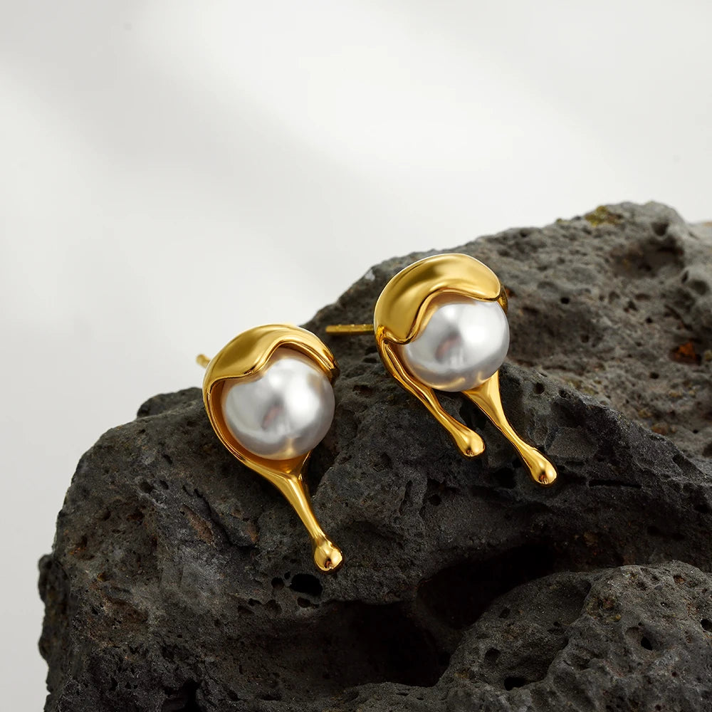 Major Flare Irregular Melting Pearl Earrings - Pearl Statement Earrings Major Flare Irregular Melting Pearl Earrings - Pearl Statement Earrings